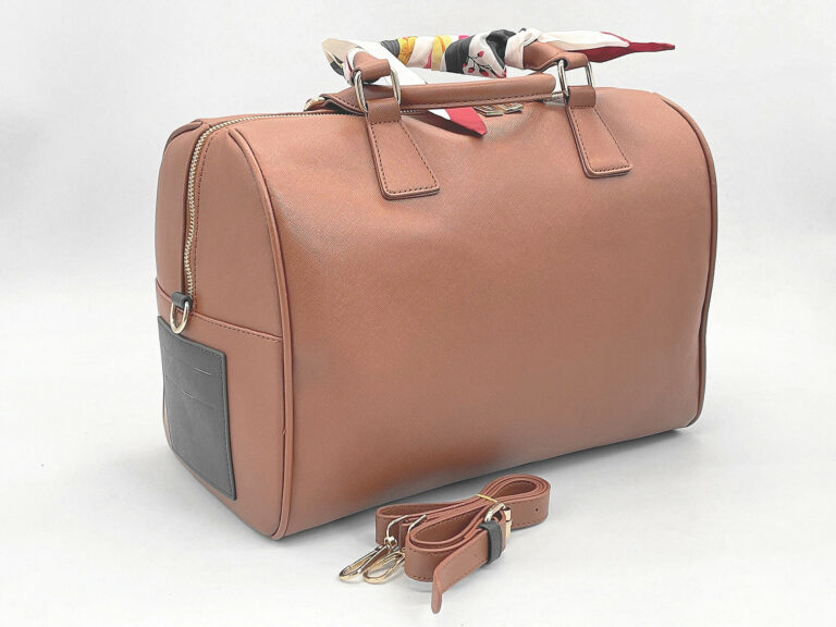 Design A Large-capacity Backpack With One Shoulder Slung Diagonally - Image 6