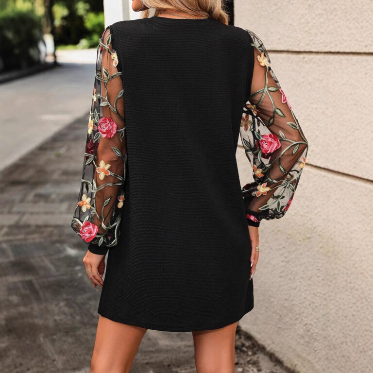 Round Neck Lace Long Sleeve Dress Women - Image 4