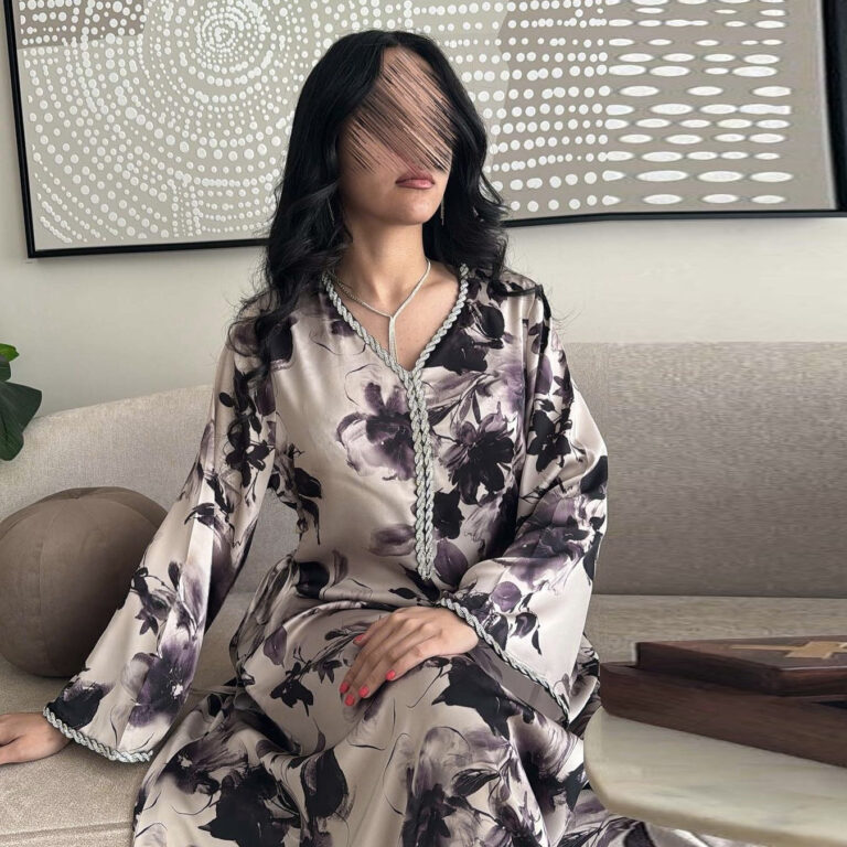 Muslim Arabic Dubai Printed Robe - Image 2