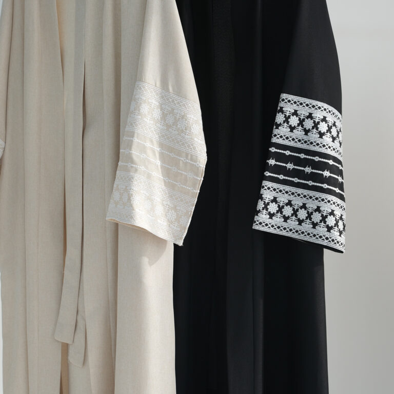 Dubai Middle East Turkey Dubai Embroidered Elegant Cardigan Robe - Image 4