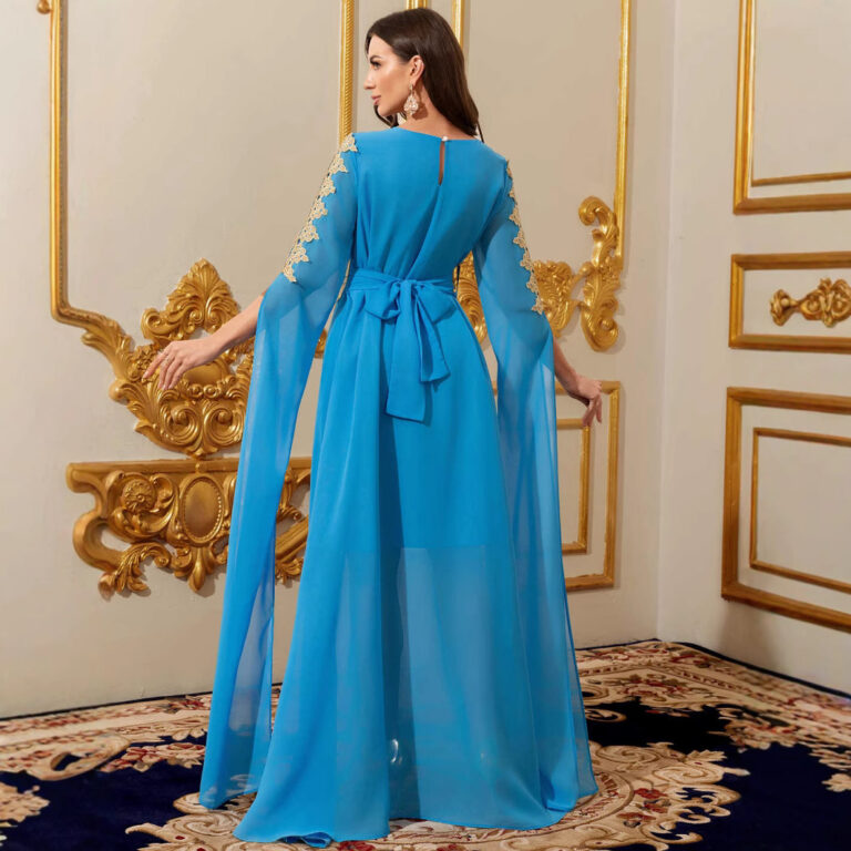 Women's Patchwork Super Long-sleeved Solid Color Lace Dress - Image 4