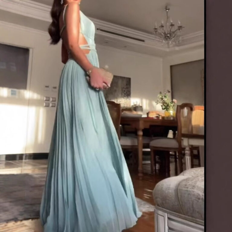 Women's Pleated Tie Sleeveless Backless Solid Color Slim Fit Large Swing Dress - Image 4