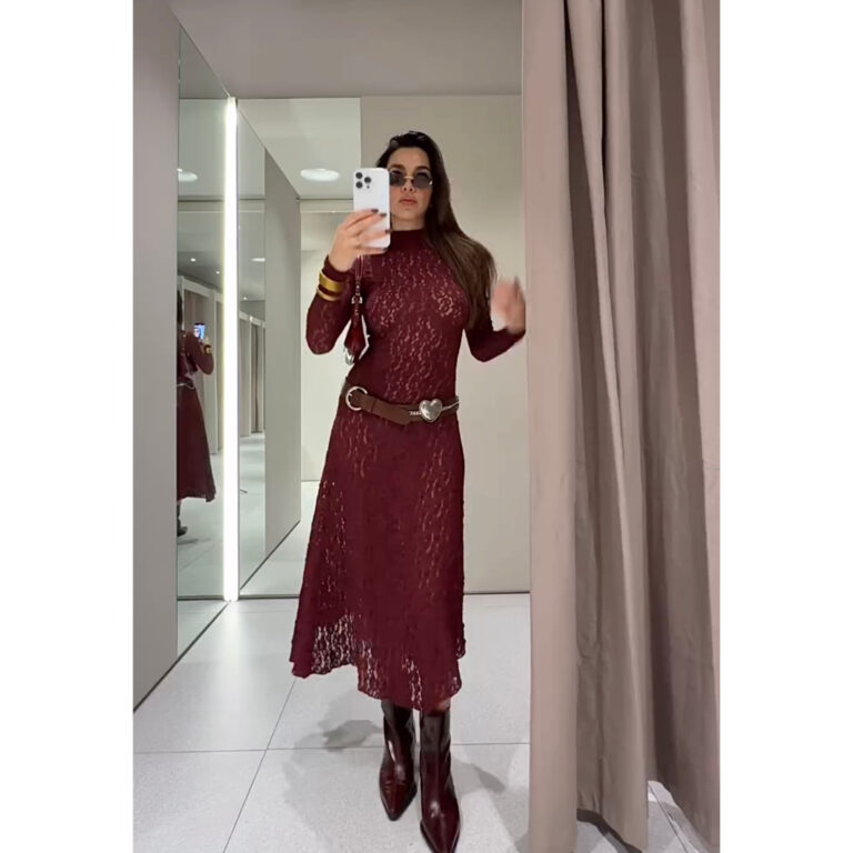 Graceful And Fashionable Lace Turtleneck Long Sleeve Midi Skirt Dress - Image 2