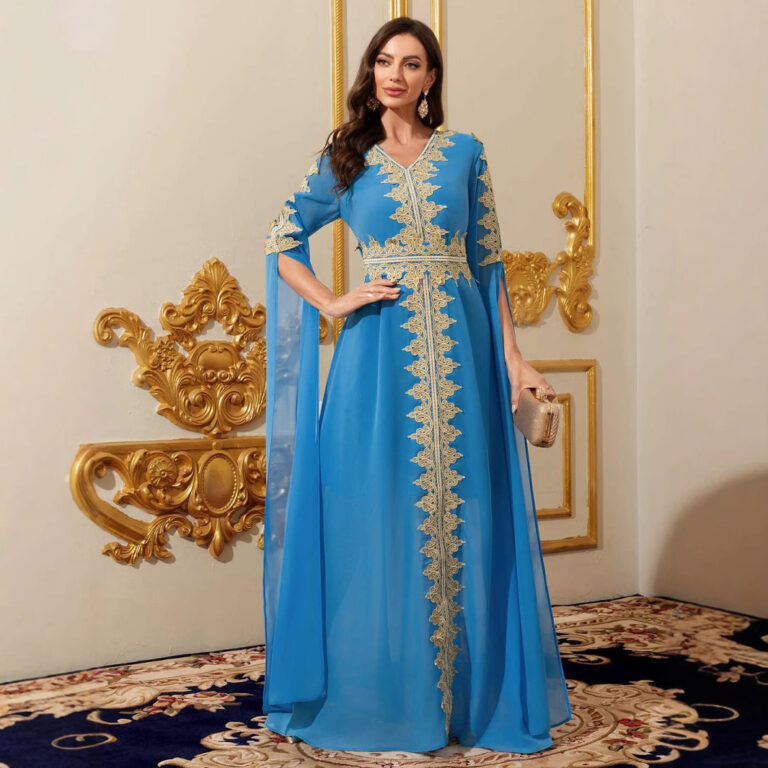 Women's Patchwork Super Long-sleeved Solid Color Lace Dress - Image 6