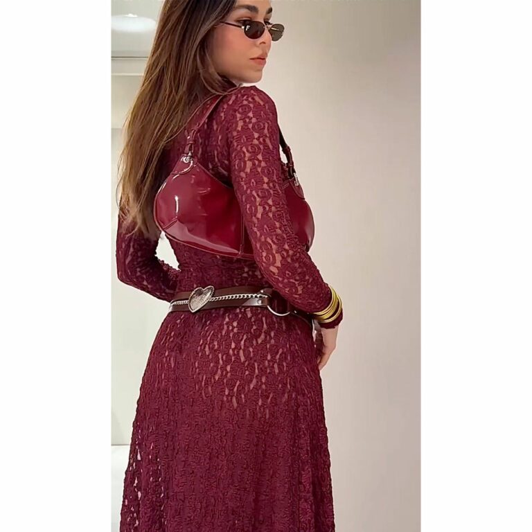 Graceful And Fashionable Lace Turtleneck Long Sleeve Midi Skirt Dress - Image 4