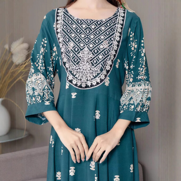 Bohemian Style Dress Ethnic Style Embroidered Large Swing Skirt - Image 4