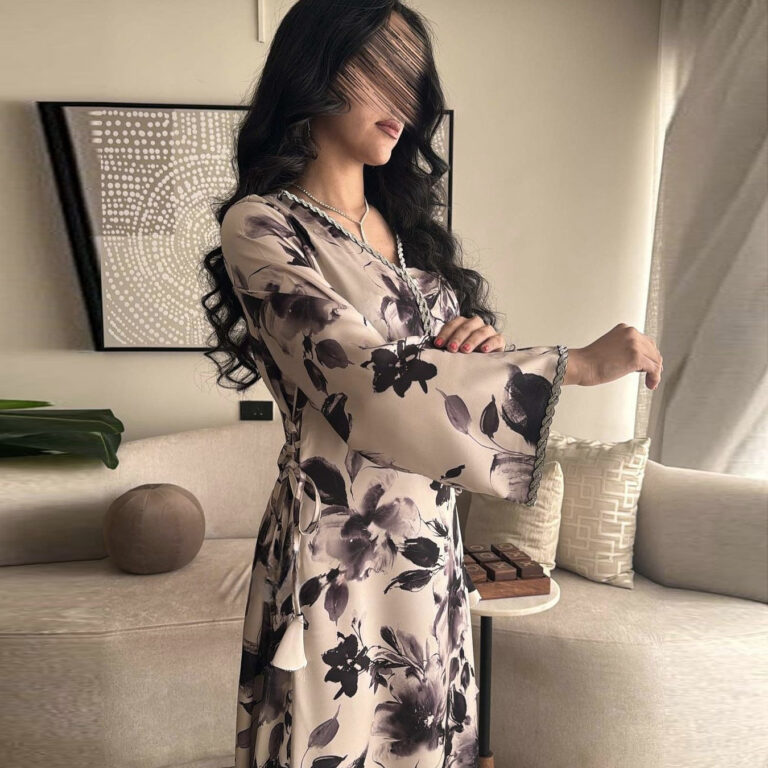 Muslim Arabic Dubai Printed Robe - Image 4