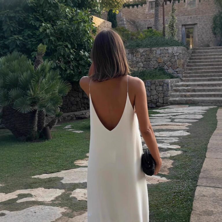 Solid Color And V-neck Sling Lace Patchwork Long Dress - Image 3
