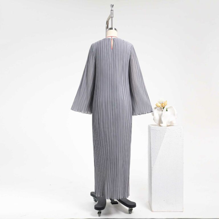 Women's Casual Solid Color Round-neck Flared Sleeves Pleated Robe Skirt - Image 6