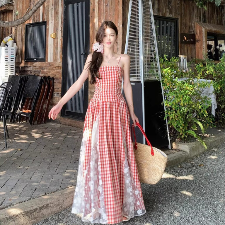 Blue And White Plaid Stitching Lace Sling Dress - Image 4