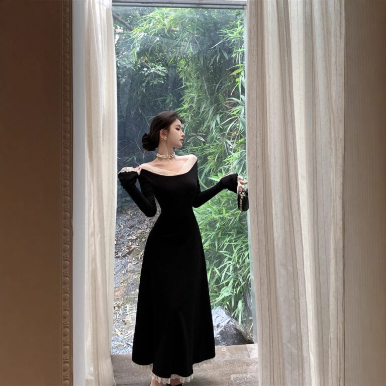 Women's Fashion Black Lace Long Dress - Image 4