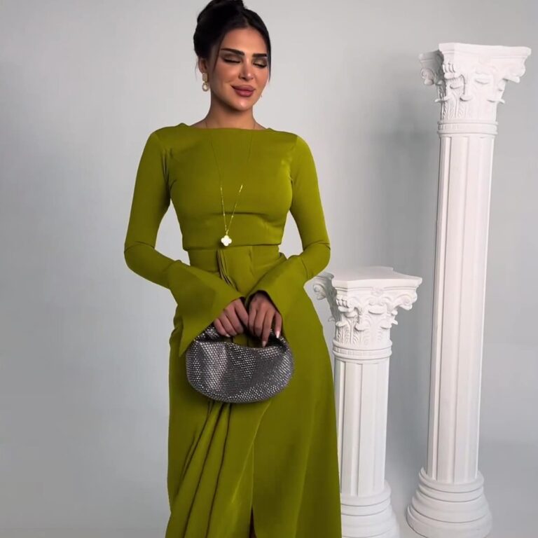 Graceful Satin Banquet Long Dress - Image 3