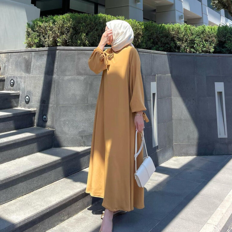 Women's Southeast Asian Long Sleeve Dress - Image 4