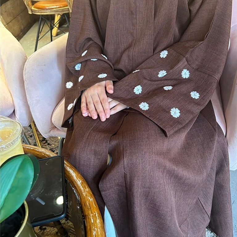 Women's Fashion Cloud Embroidered Elegant Cardigan Robe - Image 3
