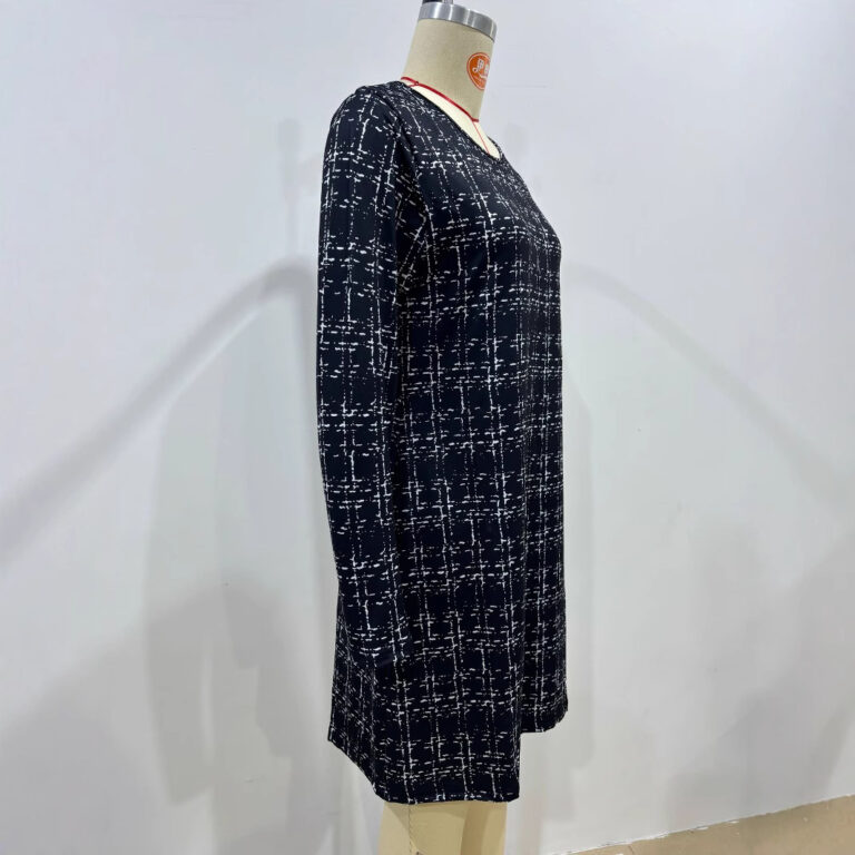 Elegant Plaid Crew Neck Women's Long Sleeve Knitted Dress - Image 4