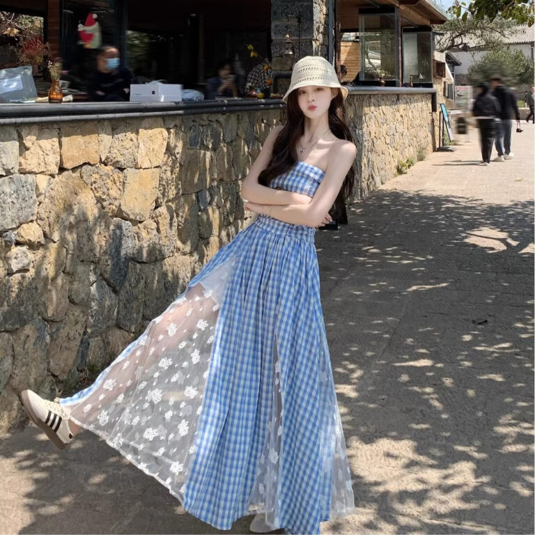 Blue And White Plaid Stitching Lace Sling Dress
