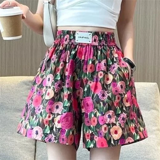 Summer Oil Painting Floral Shorts for Women Casual Wide Leg Shorts Large Siz Loose Floral Print Shorts Elastic Band Casual Pants - Image 4