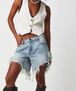 Women Trendy Denim Shorts Fringes Hem Woolen and Ripped Jeans with Pockets Male Fashion Buttons Low Waist Short Pants Streetwear